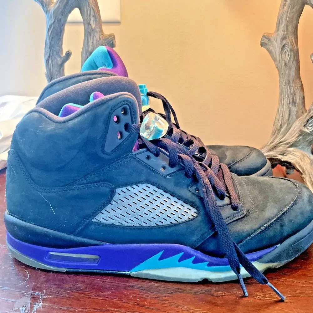 Air Jordan 5 Retro Black Grape Vintage Men’s  Sz. 11